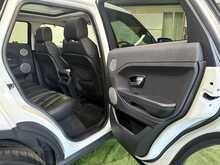 Land Rover Range Rover Evoque 2.2 SD4 Pure SUV 5dr Diesel Auto 4WD Euro 5 (190 ps) - U792