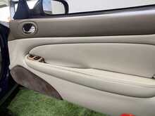 Jaguar XK8 4.0 Convertible 2dr Petrol Automatic (284 g/km, 290 bhp) - U798