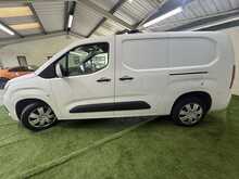 Vauxhall Combo 1.5 Turbo D 2300 Sportive Panel Van 4dr Diesel Manual L2 H1 Euro 6 (100 ps) - U800