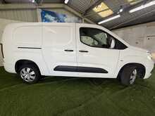 Vauxhall Combo 1.5 Turbo D 2300 Sportive Panel Van 4dr Diesel Manual L2 H1 Euro 6 (100 ps) - U800