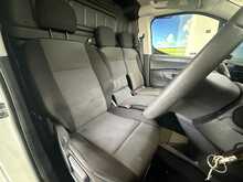 Vauxhall Combo 1.5 Turbo D 2300 Sportive Panel Van 4dr Diesel Manual L2 H1 Euro 6 (100 ps) - U800