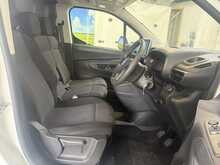 Vauxhall Combo 1.5 Turbo D 2300 Sportive Panel Van 4dr Diesel Manual L2 H1 Euro 6 (100 ps) - U800