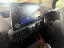 Vauxhall Combo 1.5 Turbo D 2300 Sportive Panel Van 4dr Diesel Manual L2 H1 Euro 6 (100 ps) - U800