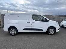 Vauxhall Combo 1.5 Turbo D 2300 Sportive Panel Van 4dr Diesel Manual L2 H1 Euro 6 (s/s) (100 ps) - U802
