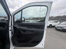 Vauxhall Combo 1.5 Turbo D 2300 Sportive Panel Van 4dr Diesel Manual L2 H1 Euro 6 (s/s) (100 ps) - U802