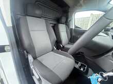 Vauxhall Combo 1.5 Turbo D 2300 Sportive Panel Van 4dr Diesel Manual L2 H1 Euro 6 (s/s) (100 ps) - U802