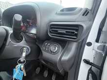 Vauxhall Combo 1.5 Turbo D 2300 Sportive Panel Van 4dr Diesel Manual L2 H1 Euro 6 (s/s) (100 ps) - U802