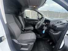 Vauxhall Combo 1.5 Turbo D 2300 Sportive Panel Van 4dr Diesel Manual L2 H1 Euro 6 (s/s) (100 ps) - U802