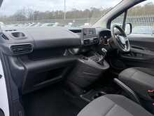Vauxhall Combo 1.5 Turbo D 2300 Sportive Panel Van 4dr Diesel Manual L2 H1 Euro 6 (s/s) (100 ps) - U802