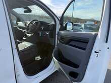 Vauxhall Vivaro 1.5 Turbo D 2900 Sportive Panel Van 5dr Diesel Manual L2 H1 Euro 6 (s/s) (100 ps) - U806