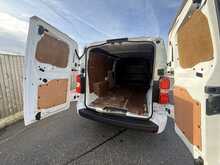 Vauxhall Vivaro 1.5 Turbo D 2900 Sportive Panel Van 5dr Diesel Manual L2 H1 Euro 6 (s/s) (100 ps) - U806