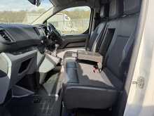 Vauxhall Vivaro 1.5 Turbo D 2900 Sportive Panel Van 5dr Diesel Manual L2 H1 Euro 6 (s/s) (100 ps) - U806