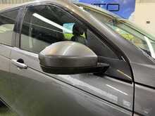 Land Rover Discovery Sport 2.0 TD4 SE Tech SUV 5dr Diesel Manual 4WD Euro 6 (s/s) (180 ps) - U816