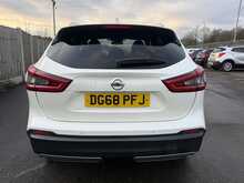 Nissan Qashqai 1.5 dCi Tekna SUV 5dr Diesel Manual Euro 6 (s/s) (110 ps) - U824