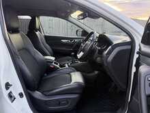 Nissan Qashqai 1.5 dCi Tekna SUV 5dr Diesel Manual Euro 6 (s/s) (110 ps) - U824