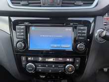 Nissan Qashqai 1.5 dCi Tekna SUV 5dr Diesel Manual Euro 6 (s/s) (110 ps) - U824