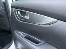 Nissan Qashqai 1.5 dCi Tekna SUV 5dr Diesel Manual Euro 6 (s/s) (110 ps) - U824