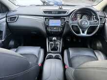 Nissan Qashqai 1.5 dCi Tekna SUV 5dr Diesel Manual Euro 6 (s/s) (110 ps) - U824
