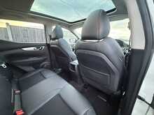 Nissan Qashqai 1.5 dCi Tekna SUV 5dr Diesel Manual Euro 6 (s/s) (110 ps) - U824