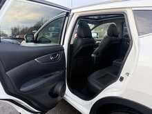 Nissan Qashqai 1.5 dCi Tekna SUV 5dr Diesel Manual Euro 6 (s/s) (110 ps) - U824