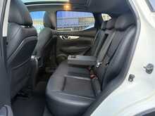 Nissan Qashqai 1.5 dCi Tekna SUV 5dr Diesel Manual Euro 6 (s/s) (110 ps) - U824