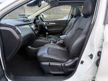 Nissan Qashqai 1.5 dCi Tekna SUV 5dr Diesel Manual Euro 6 (s/s) (110 ps) - U824