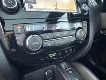 Nissan Qashqai 1.5 dCi Tekna SUV 5dr Diesel Manual Euro 6 (s/s) (110 ps) - U824