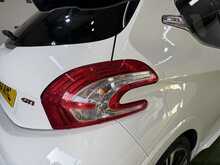 Peugeot 208 THP GTi - U830