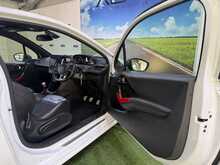 Peugeot 208 THP GTi - U830