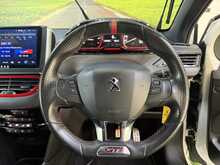 Peugeot 208 THP GTi - U830