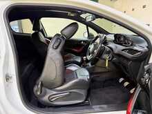 Peugeot 208 THP GTi - U830