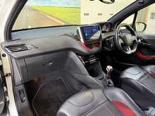 Peugeot 208 THP GTi - U830