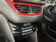 Peugeot 208 THP GTi - U830