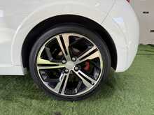 Peugeot 208 THP GTi - U830