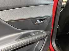 Peugeot 3008 PureTech GT Line - U837