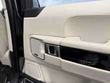 Land Rover Range Rover TD V8 Autobiography - U841