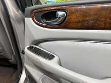 Jaguar XJ XJ6 - U842