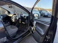 Toyota AYGO VVT-i Fire - U849