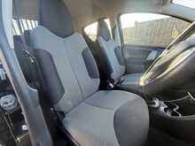 Toyota AYGO VVT-i Fire - U849