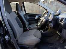 Toyota AYGO VVT-i Fire - U849