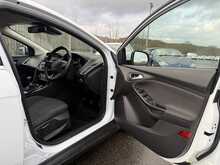 Ford Focus T EcoBoost Titanium - U851