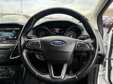 Ford Focus T EcoBoost Titanium - U851