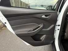 Ford Focus T EcoBoost Titanium - U851