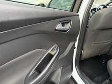 Ford Focus T EcoBoost Titanium - U851