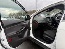 Ford Focus T EcoBoost Titanium - U851