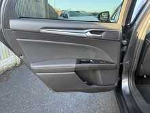 Ford Mondeo TDCi Titanium - U855