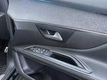 Peugeot 5008 PureTech GT Line Premium - U870