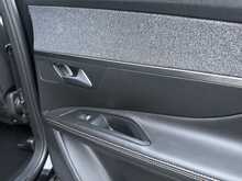 Peugeot 5008 PureTech GT Line Premium - U870