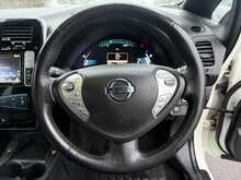 Nissan Leaf Tekna - U879