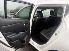 Nissan Leaf Tekna - U879